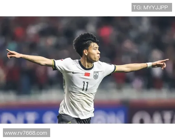 中国足球32号球员是谁 探索中国国家队新星的成长与表现 中国足球32号球员是谁 探索中国国家队新星的成长与表现