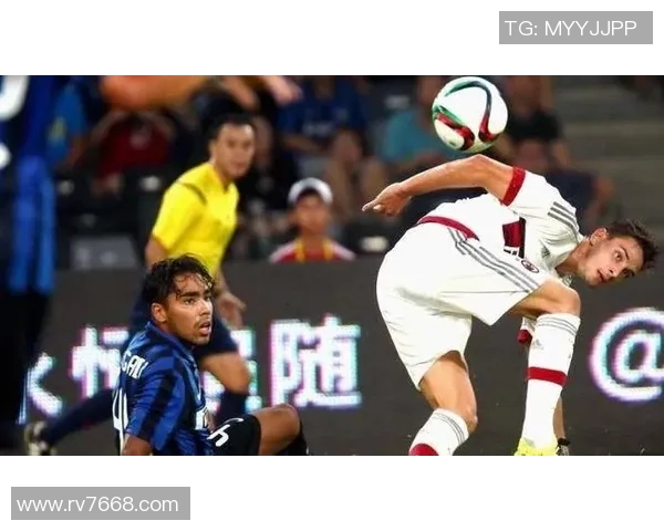 粉丝与足球球星亲密互动瞬间回顾精彩时刻与感动故事 粉丝与足球球星亲密互动瞬间回顾精彩时刻与感动故事